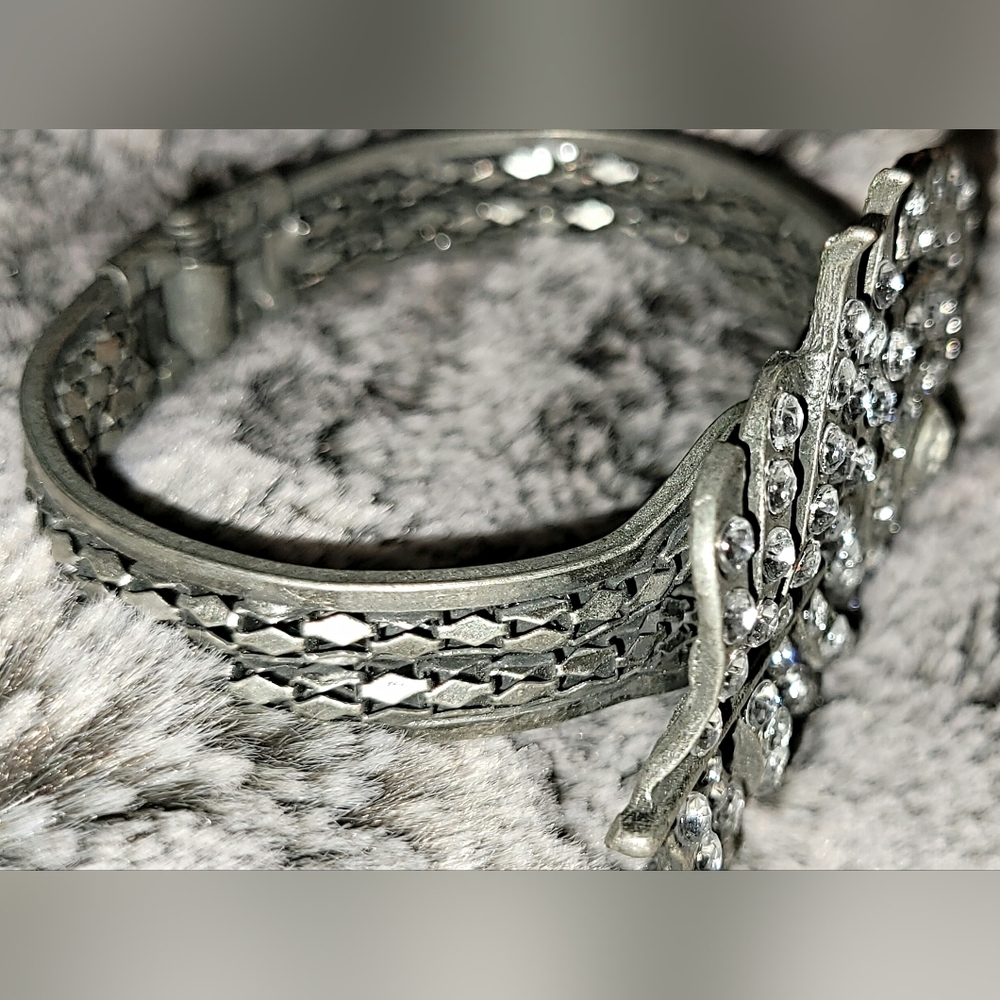 Beautiful Hinged Cuff Bangle Rhinestone Feather B… - image 2